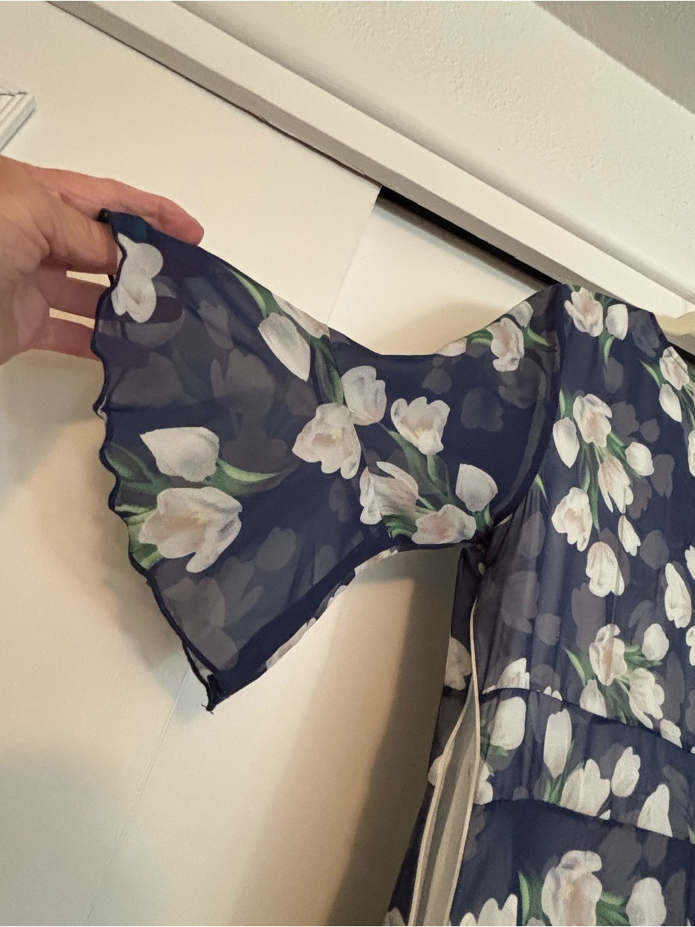 Floral Navy V-Neck Midi Dress - Picture 5 of 6